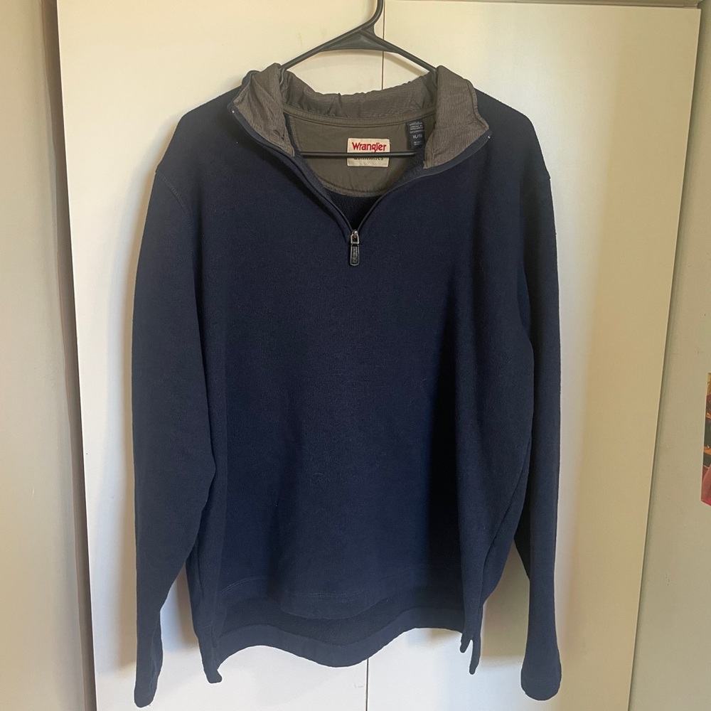 Vintage Wrangler Men's Navy Zip-Up Sweater